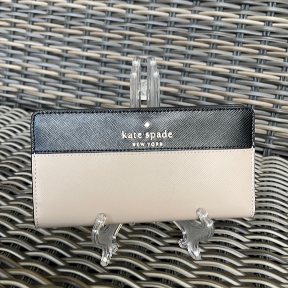 Kate Spade Staci Colorblock Large Slim Bifold Wallet - Picture 16 of 16